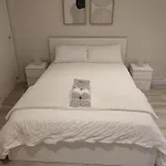 Etxezarre, En Lejlighed *
